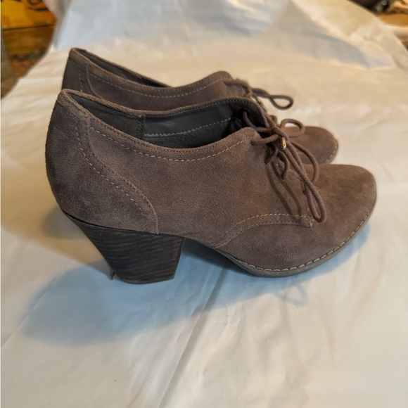 Dr. Scholl's "Cheer" Women's Size 6 Brown Faux Suede Lace Up Ankle Booties Shoes - Picture 6 of 7